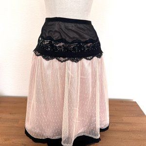 Emilio Valentino - Beige & Black Lace Overlay Skirt - Size Medium - Italy